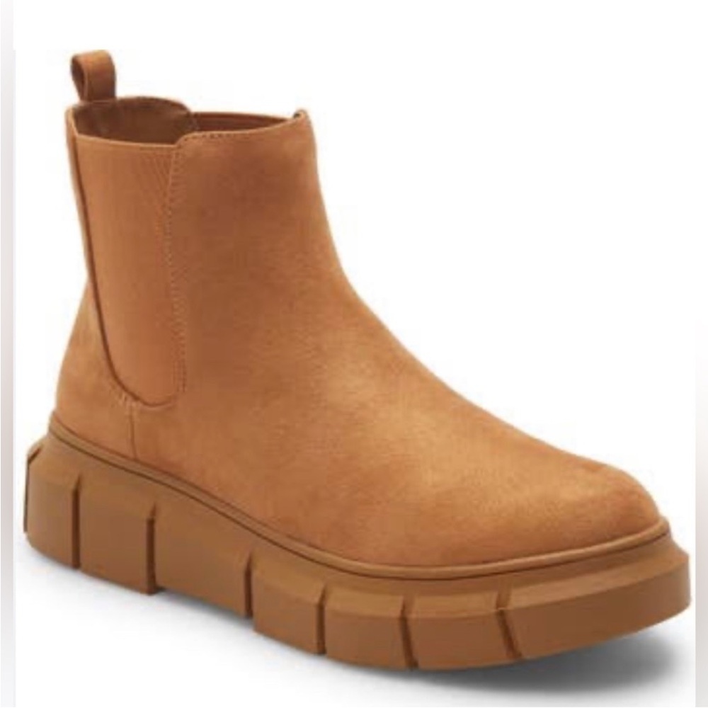 BP Tan Niya Lug Sole Chelsea Platform Chunky Ankle Boot Size 7 New No Box